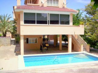 Backview from the sunterrace.