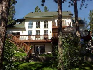 On the banks of the Spokane River Vacation Rental